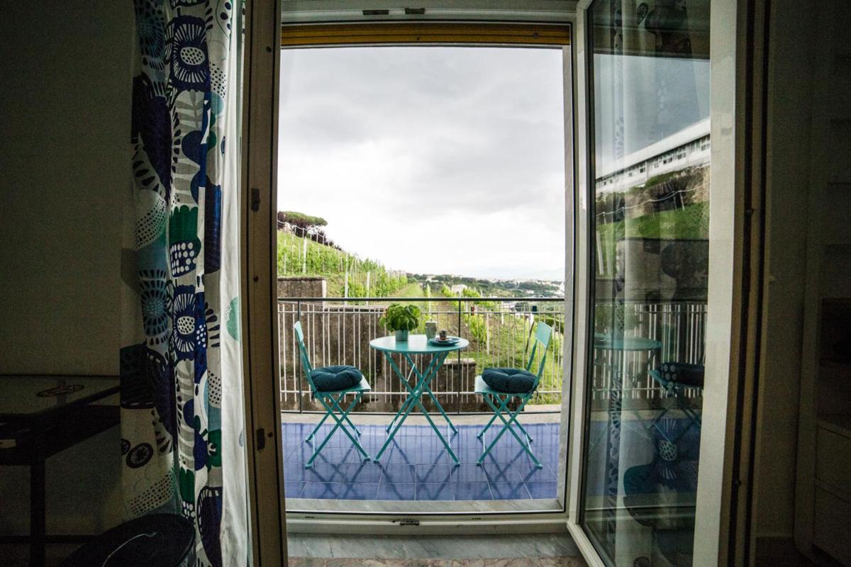 B&B Pacifico Napoli Bagian luar foto