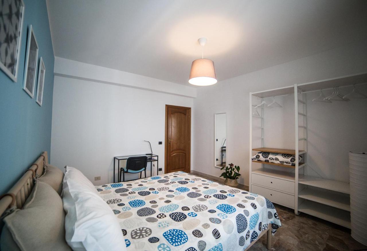 B&B Pacifico Napoli Bagian luar foto
