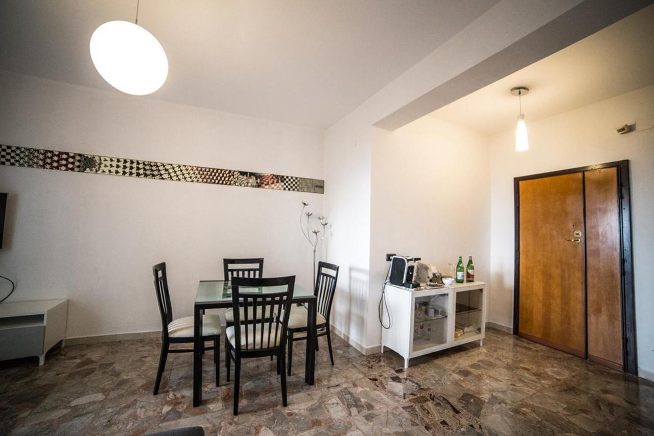 B&B Pacifico Napoli Bagian luar foto