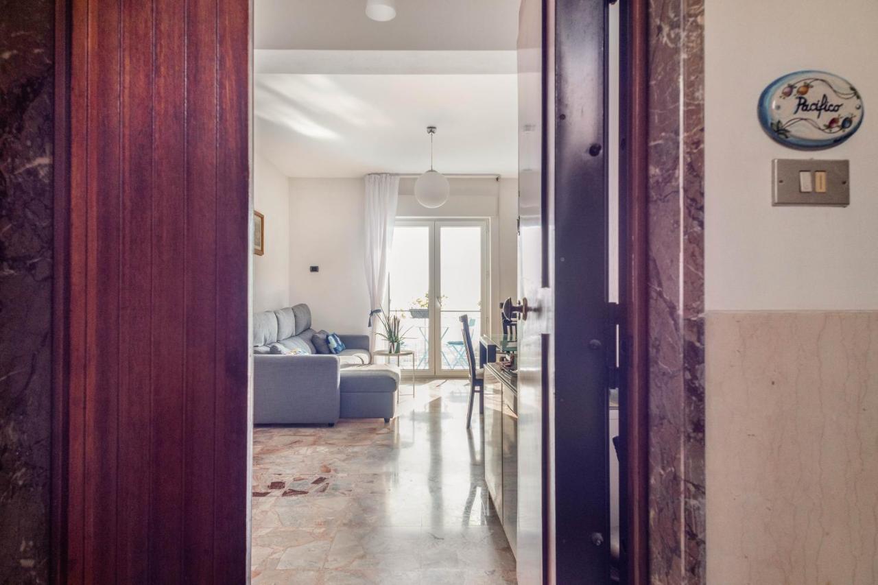 B&B Pacifico Napoli Bagian luar foto
