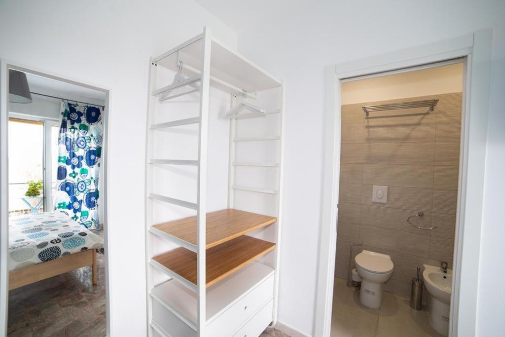B&B Pacifico Napoli Bagian luar foto